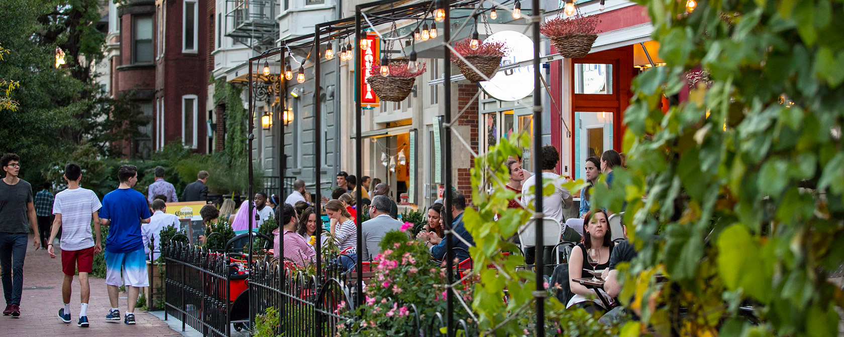 Cenar en la calle 14