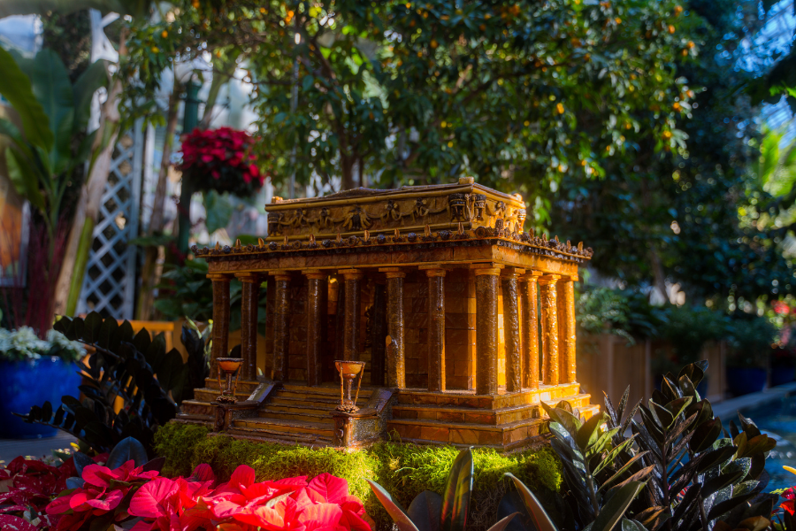 Season's Greenings display at U.S. Botanic Garden