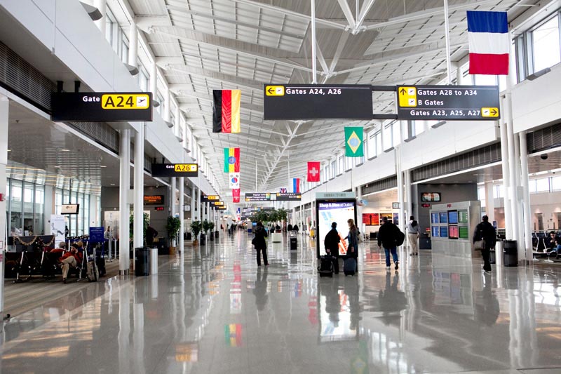 Concourse B at Washington Dulles International Airport - Airports Near Washington, DC