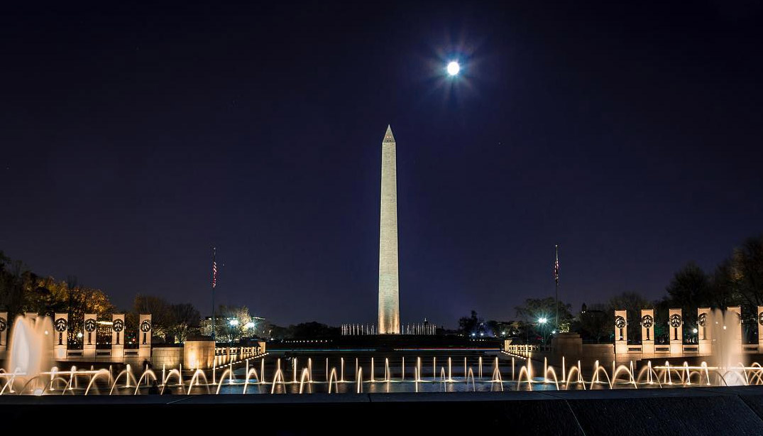 @djsinsear - National Mall at Night - Washington Monument et World War II Memorial - Washington, DC