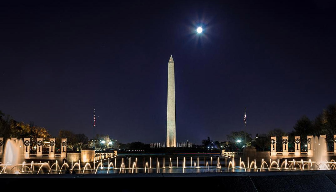 @djsinsear - National Mall at Night - Monumento a Washington e Memorial da Segunda Guerra Mundial - Washington, DC