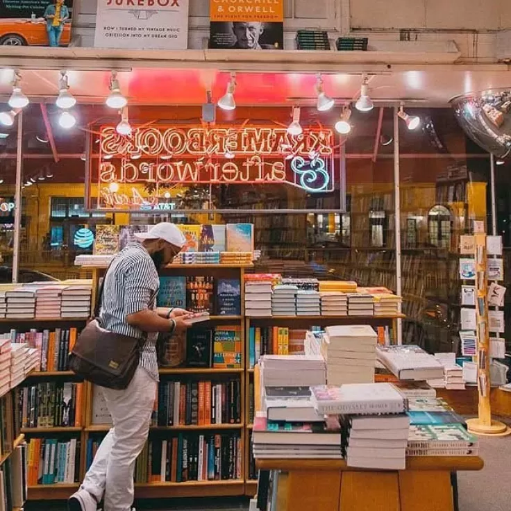 @kramerbooks - Kramerbooks and Afterwords Cafe in Dupont Circle - Independent bookstore and restaurant in Washington, DC