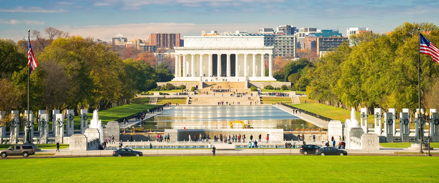 National Mall view of the Lincoln Memorial