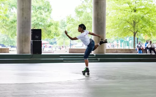 anacostia park roller skater
