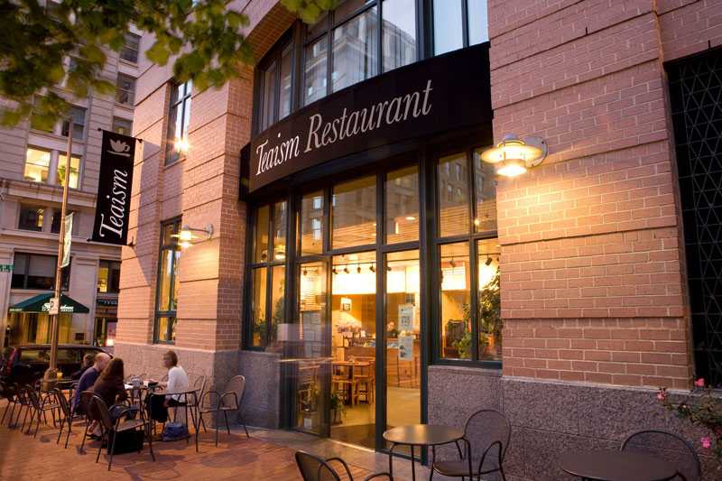 Where to Eat & Drink Around the National Mall | Washington DC